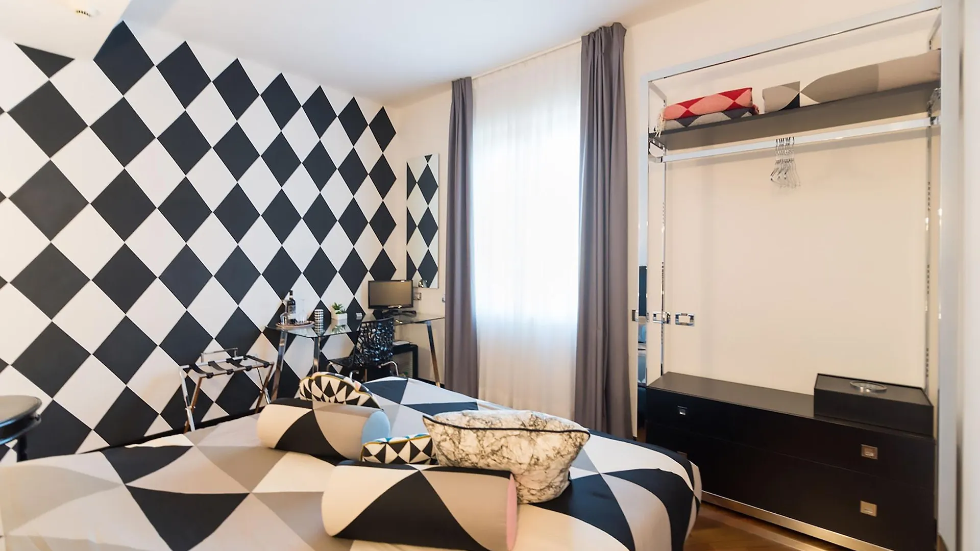 I Sleep B&B Florence Italy